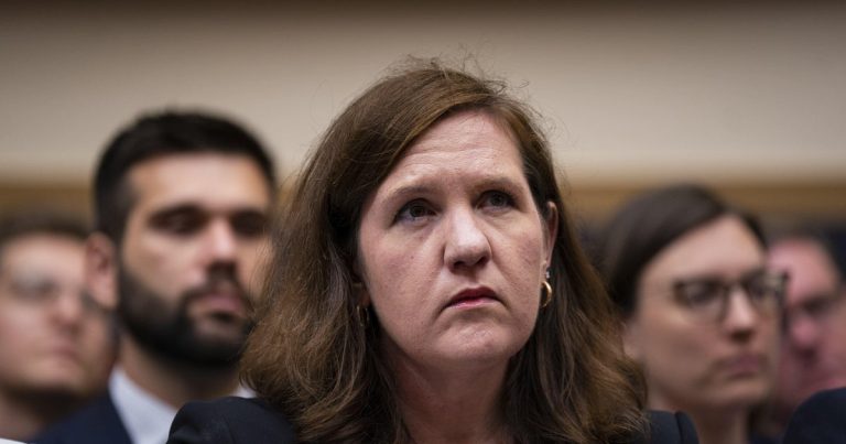 Supreme Court lets Trump fire FTC commissioner for now and takes up blockbuster dispute over her removal