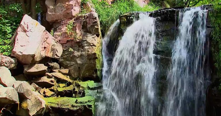 Nature: Winnewissa Falls in Minnesota